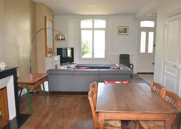 La Ferme Aux Hirondelles, Proche Giverny Holiday home *